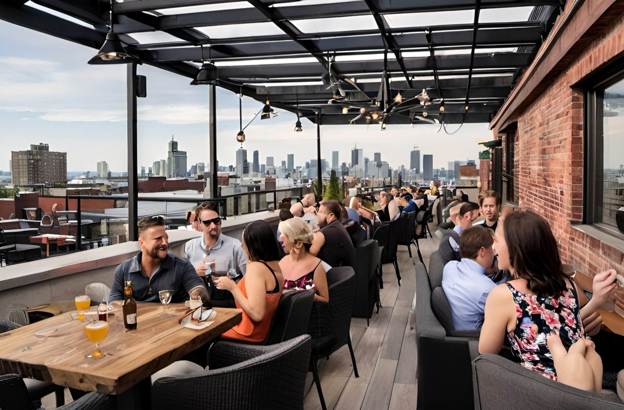 Dining in Toronto: Top Restaurants for an Unforgettable Evening | Cachet Courtesans
